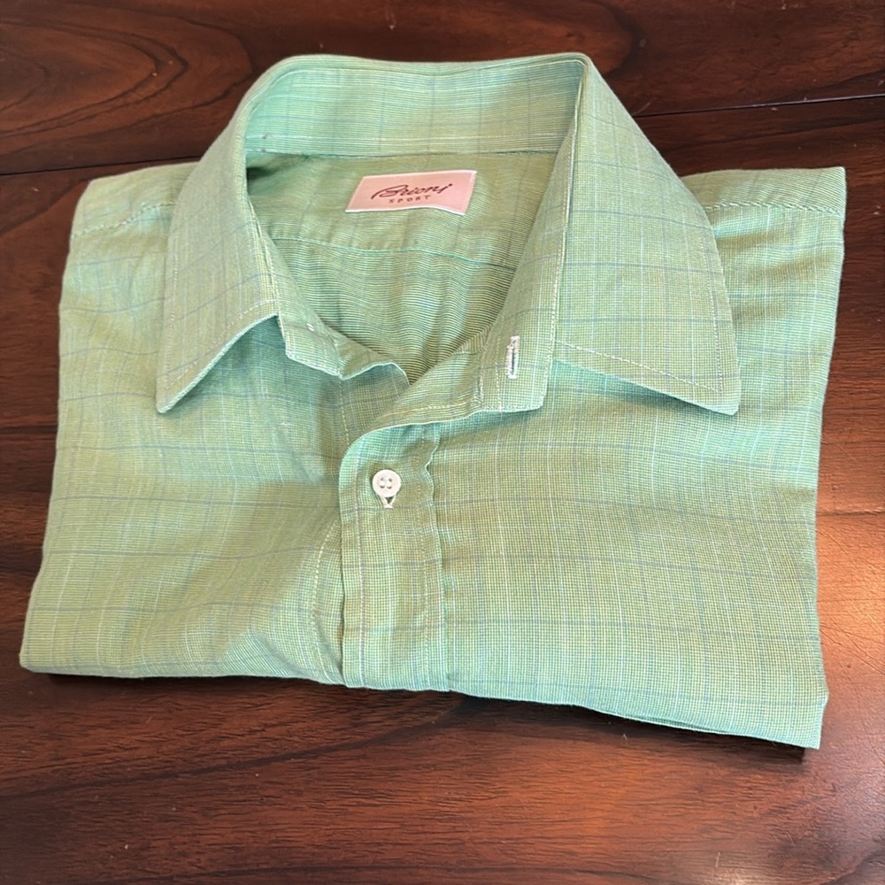 Brioni Soft lightweight cotton plaid Button Down one pocket long sleeve shirt